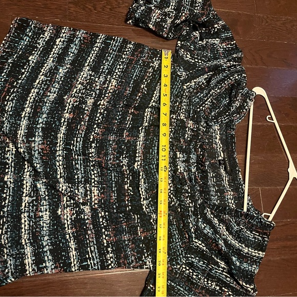 Zac & Rachel Women's Tunic Top Size XL Square Neck, 3/4
Sleeve, Multi-colored - Picture 7 of 8